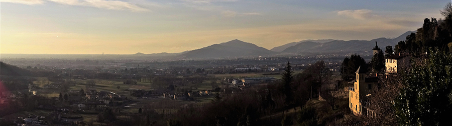 Panoramica scendendo dal Colle dei Roccoli a San Sebastiano